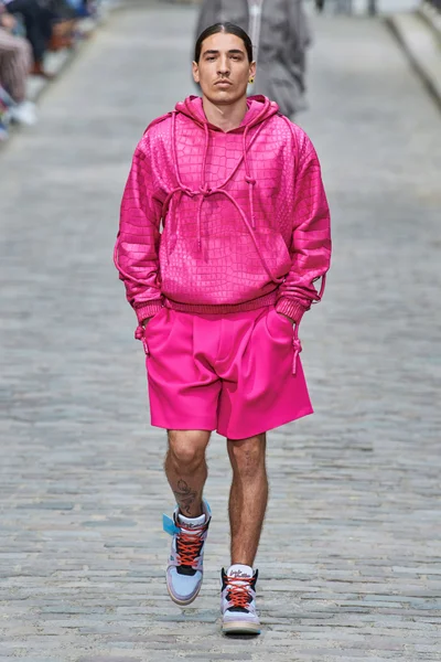 Look 22